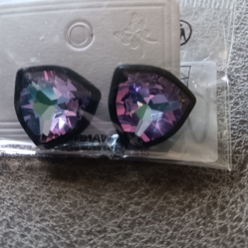 Elegant Multicolor Crystal Earrings - Picture 2 of 5